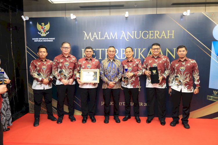 Polri Raih Predikat Informatif Dalam Penganugerahan Keterbukaan Informasi Publik 2024